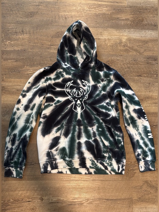 Other - Mikwaukee Bucks hoodie